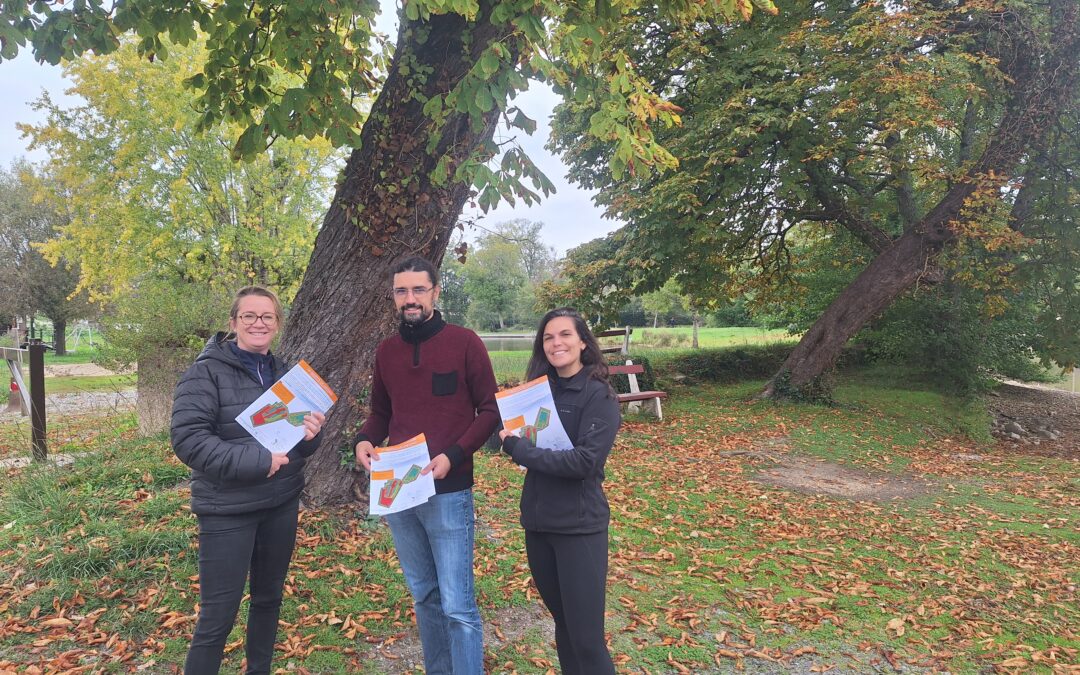 Des gazettes distribuées à tous pour informer sur nos projets éoliens et solaires